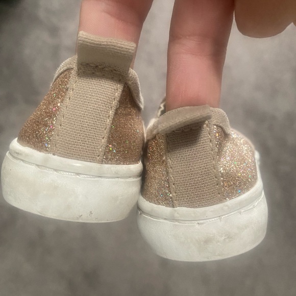 Toddler Girl’s Pink Glitter Slip On Shoes, size 5 - Picture 5 of 6